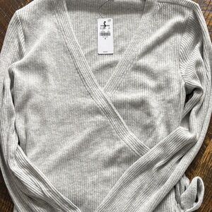 Express Light Gray V-Neck Ribbed Sweater